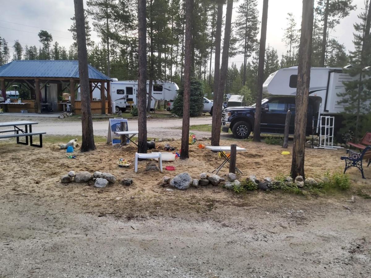 Blue River Cabins & Campgrounds Exterior foto
