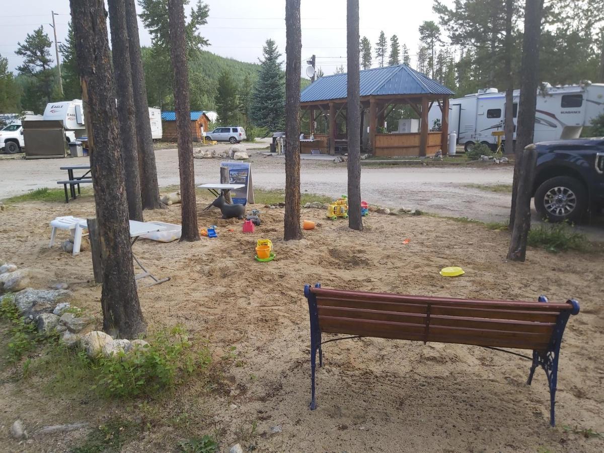 Blue River Cabins & Campgrounds Exterior foto